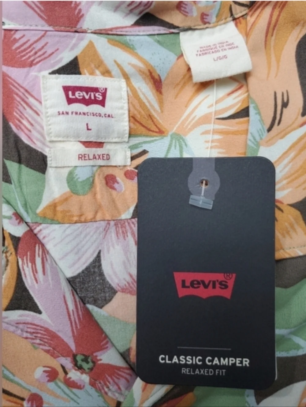 Levi's - S/S Classic Camper - Andromeda Tropical Meteorite. NEW!
